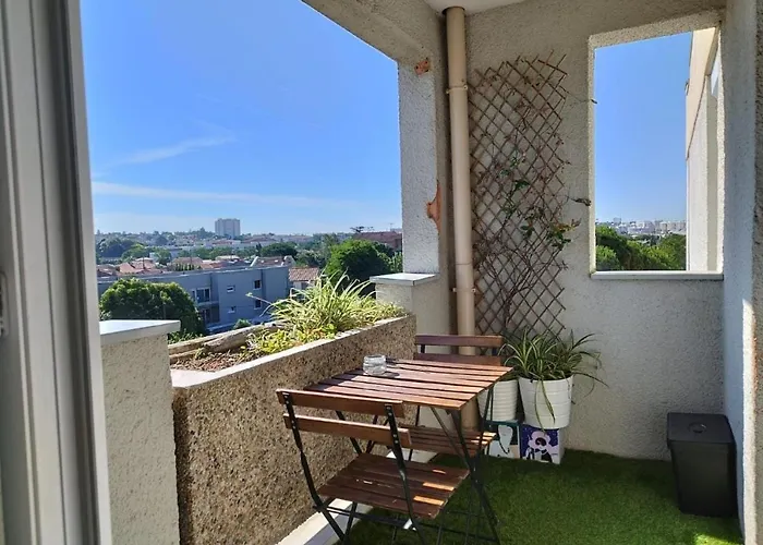 Apartment La Sevillana - 3 Bedrooms - Cute Terrace - 2 Parkings