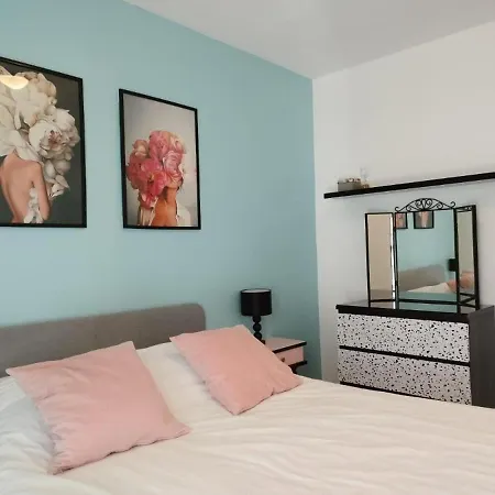 La Sevillana - 3 Bedrooms - Cute Terrace - 2 Parkings *